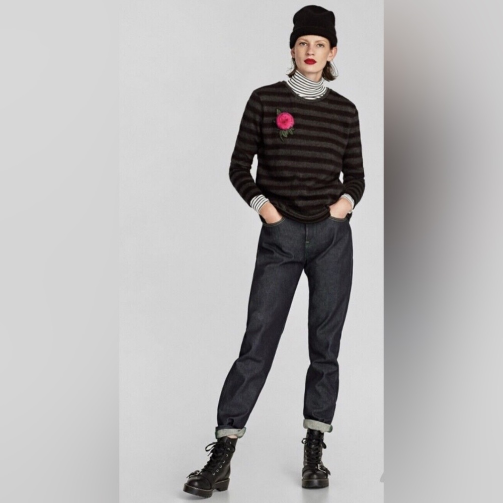 ZARA Women Basic Collection Flower Appliqué Sweater